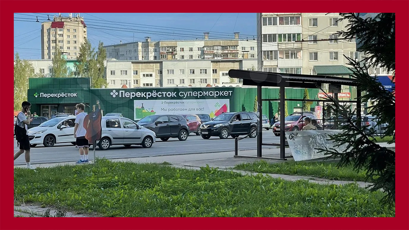 Второе подозрительное фото из объявления "золотого" помещения